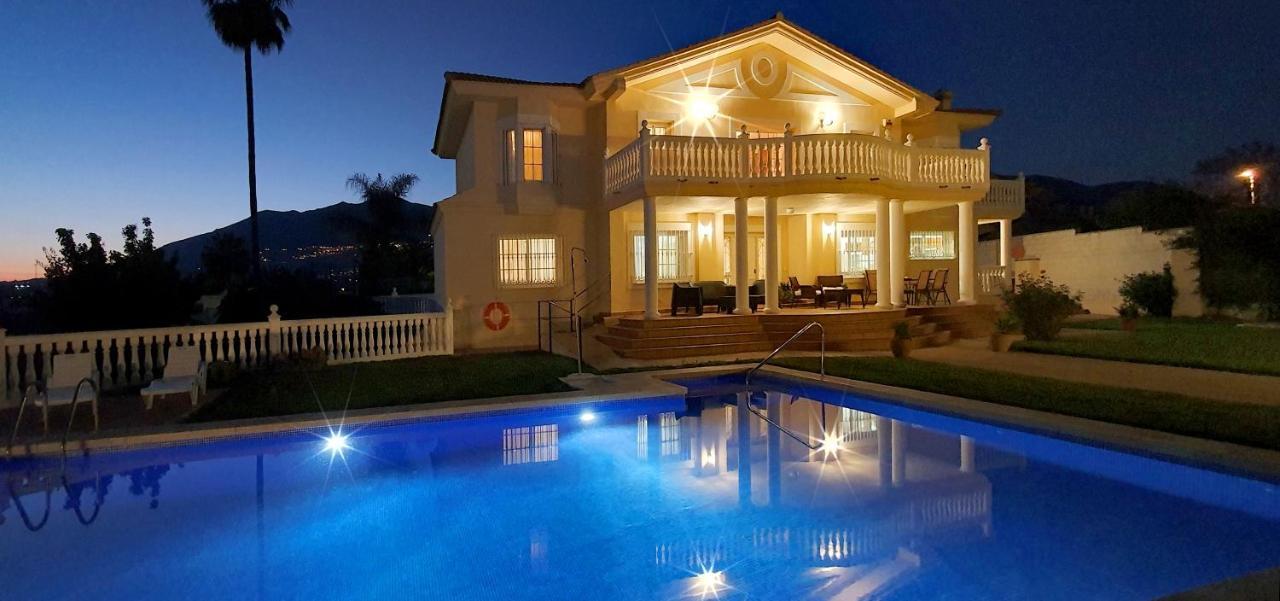 Golden Villa Costa Del Sol - Big Private Pool - Bbq - Good Location Fuengirola Buitenkant foto