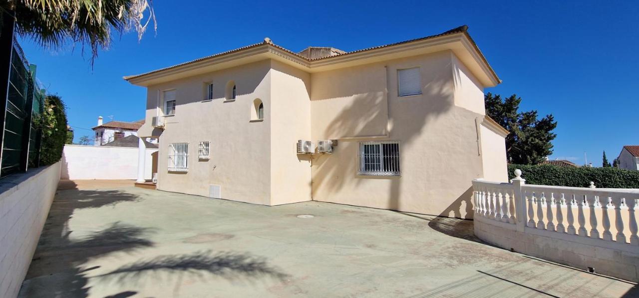 Golden Villa Costa Del Sol - Big Private Pool - Bbq - Good Location Fuengirola Buitenkant foto