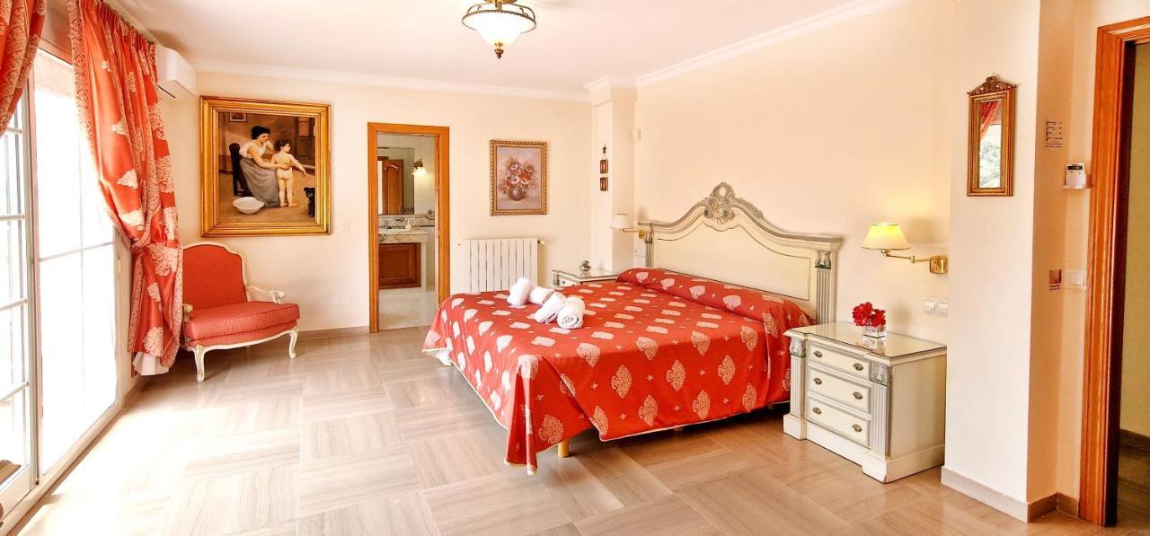 Golden Villa Costa Del Sol - Big Private Pool - Bbq - Good Location Fuengirola Buitenkant foto