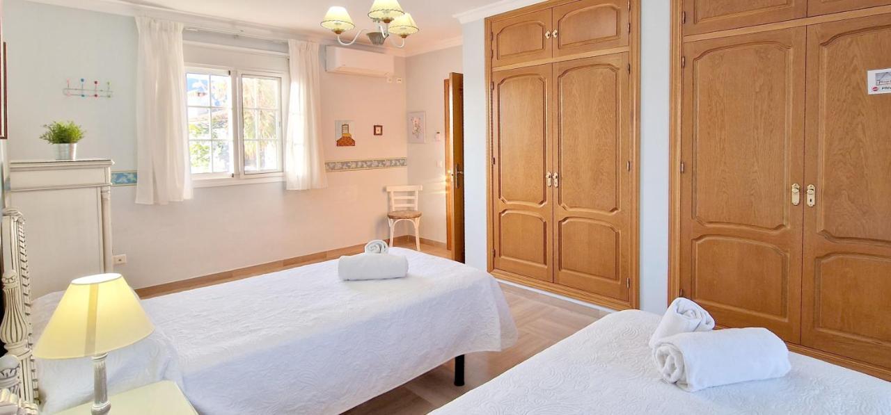 Golden Villa Costa Del Sol - Big Private Pool - Bbq - Good Location Fuengirola Buitenkant foto