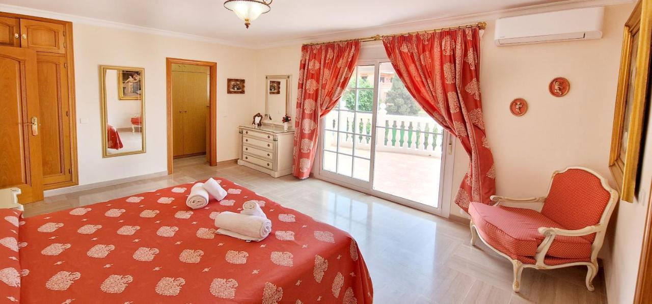 Golden Villa Costa Del Sol - Big Private Pool - Bbq - Good Location Fuengirola Buitenkant foto