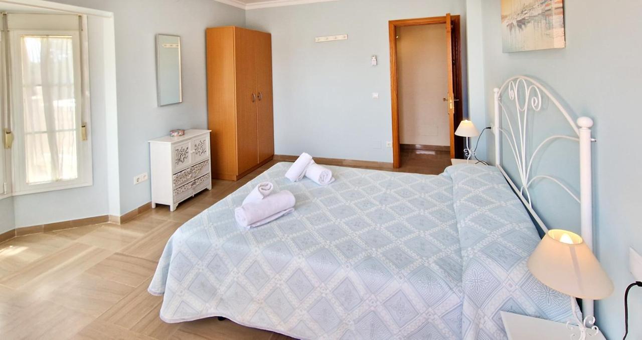 Golden Villa Costa Del Sol - Big Private Pool - Bbq - Good Location Fuengirola Buitenkant foto