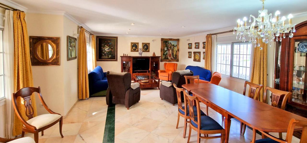 Golden Villa Costa Del Sol - Big Private Pool - Bbq - Good Location Fuengirola Buitenkant foto