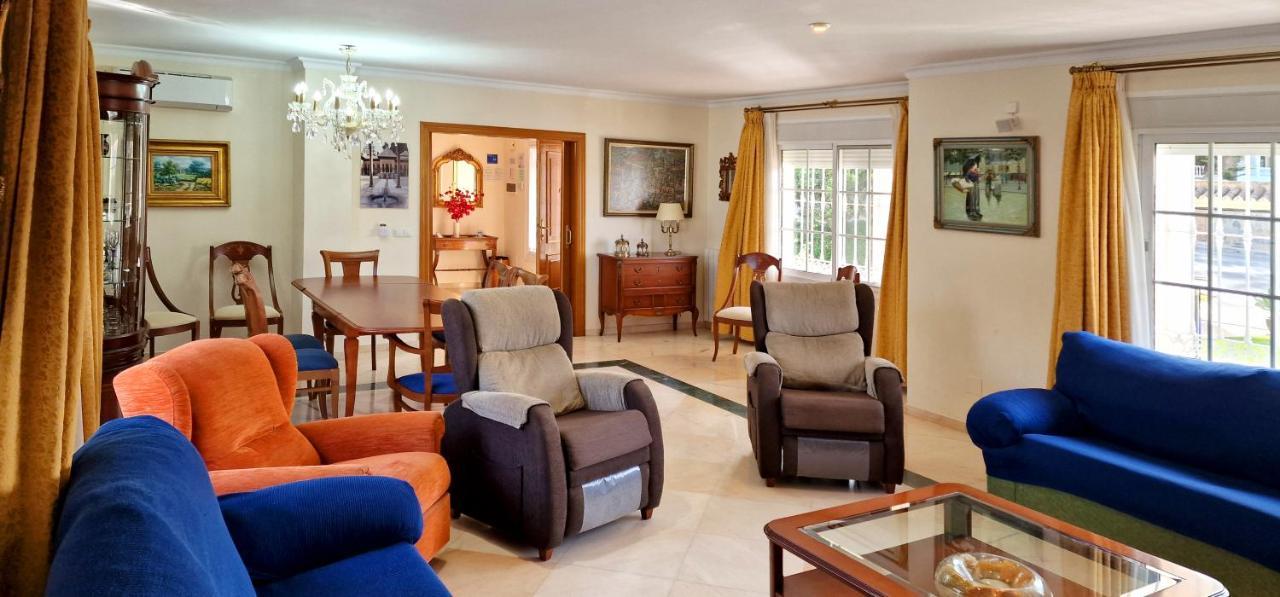 Golden Villa Costa Del Sol - Big Private Pool - Bbq - Good Location Fuengirola Buitenkant foto