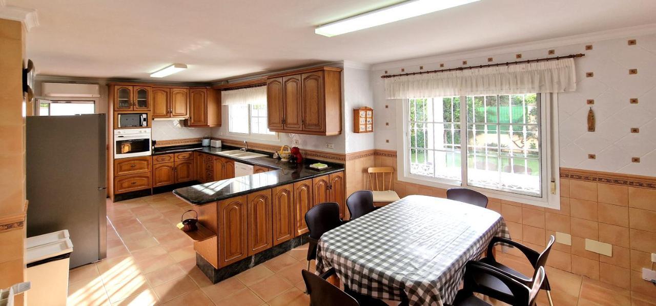 Golden Villa Costa Del Sol - Big Private Pool - Bbq - Good Location Fuengirola Buitenkant foto